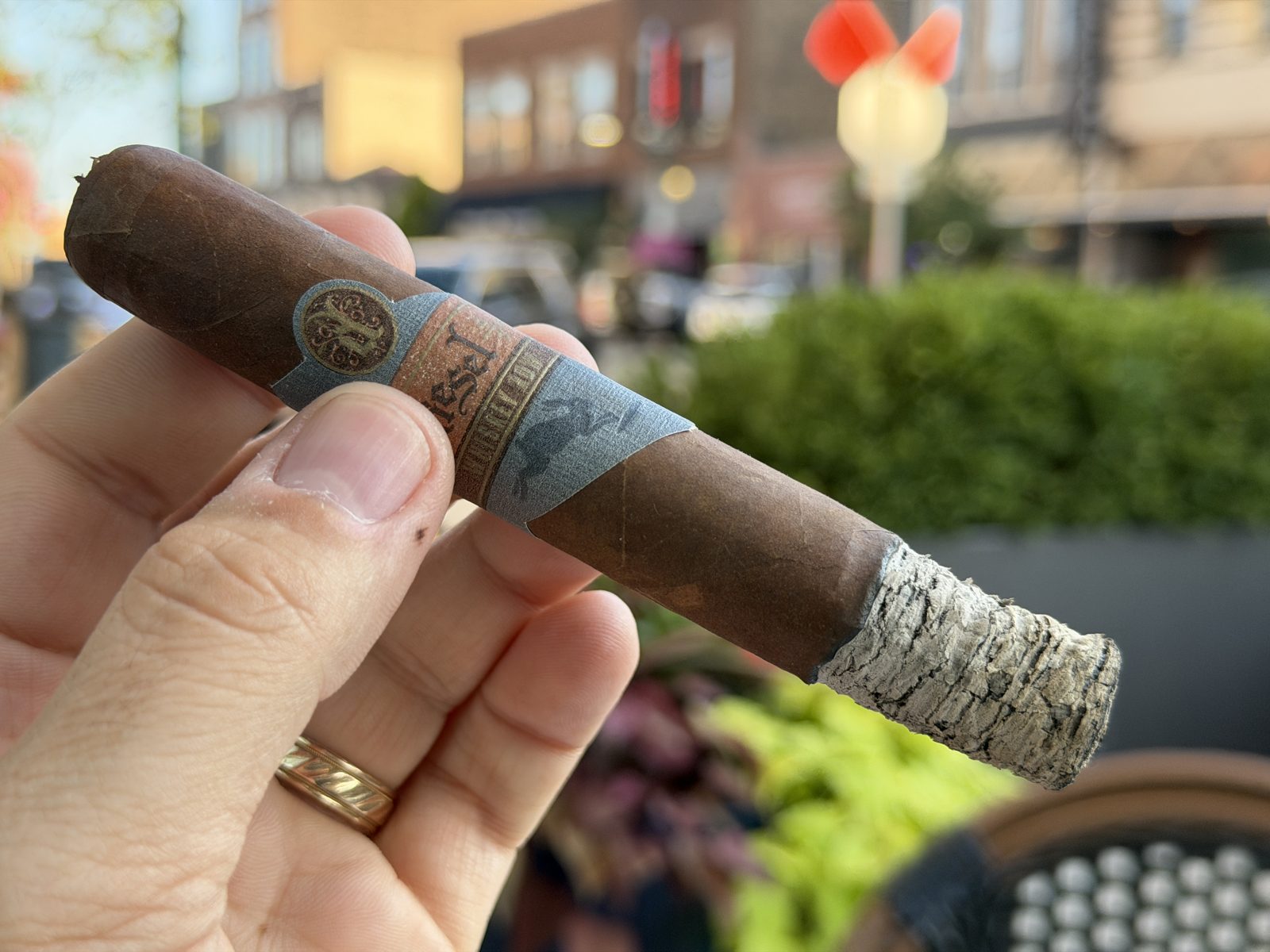 First-third ash on the Diesel Whiskey Row Toro, a pale gray tightly stacked inch with light flaking